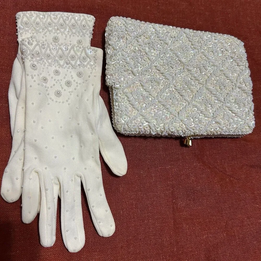 Vintage 50s La Regale Ivory White Beaded Sequin Clutch Bag Purse Gloves Set